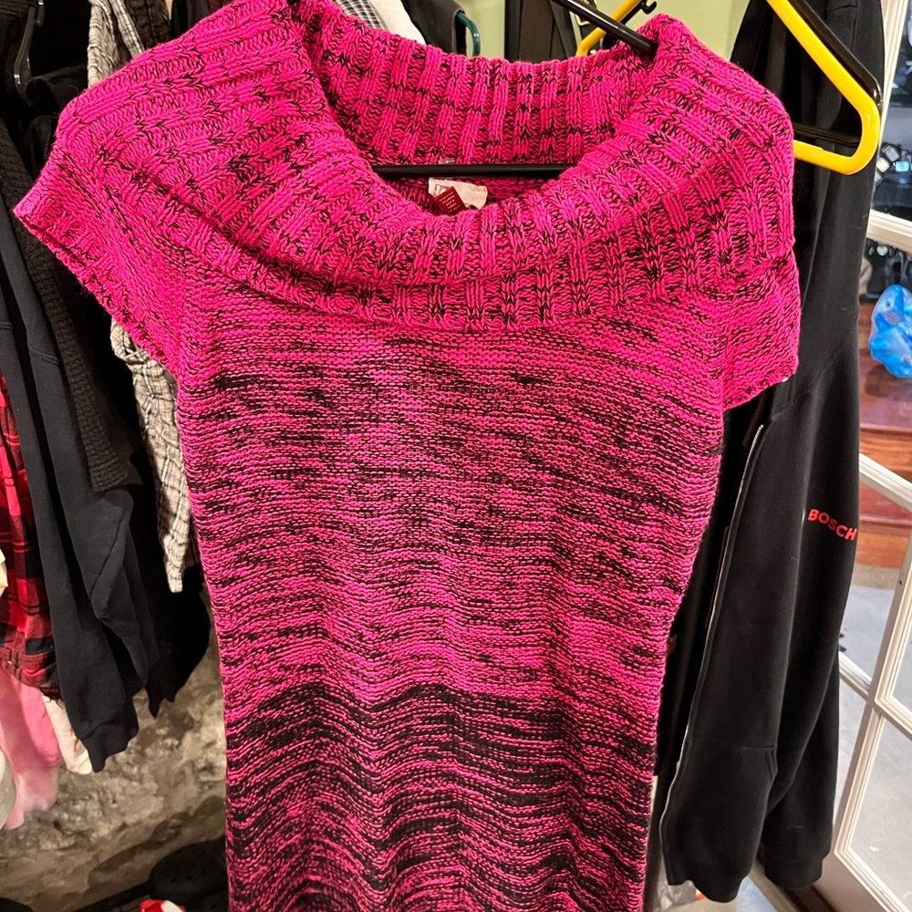 Lei Women's Pink and Black Cowl Neck Sweater